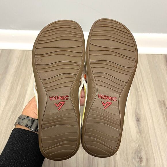 Vionic Sandals Women’s 8 Hightide Beige and Yellow Flip Flop - Picture 5 of 7